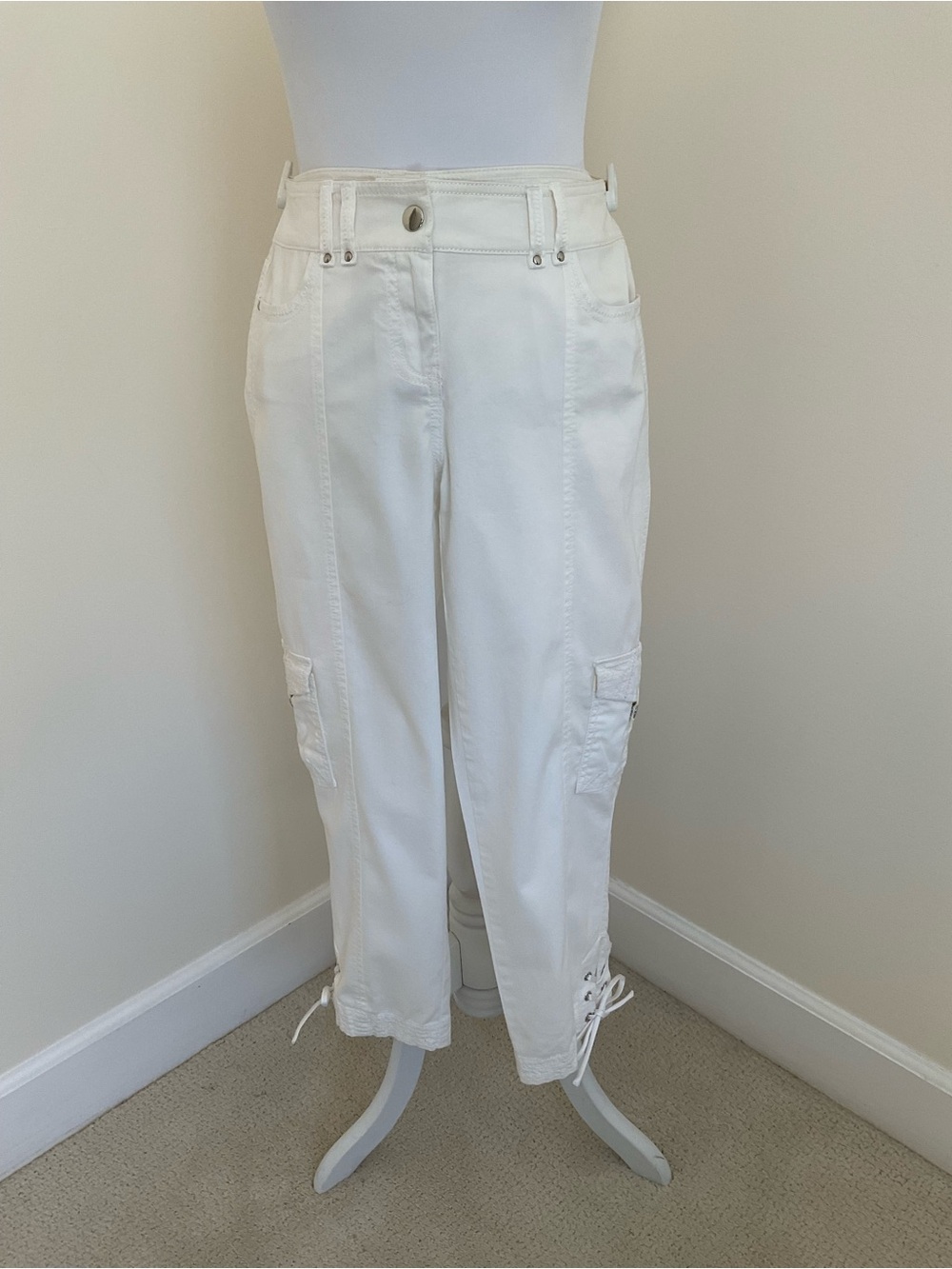 NWT White House Black Market White Cropped Cargo Pants with Lace-Up Ankle Hem